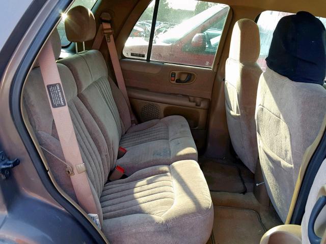 1GNCS13W1W2289665 - 1998 CHEVROLET BLAZER BROWN photo 6