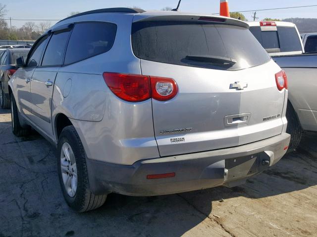 1GNLREED9AS102714 - 2010 CHEVROLET TRAVERSE L SILVER photo 3