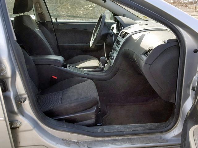 1G1ZC5E18BF110381 - 2011 CHEVROLET MALIBU 1LT 银色 照片 5