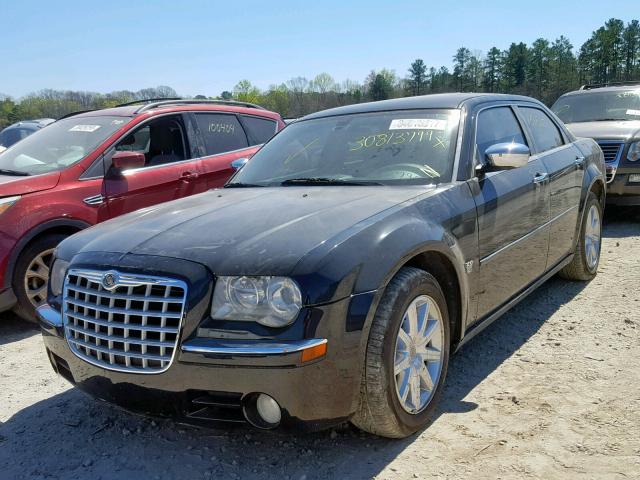 2C3KA63H77H838773 - 2007 CHRYSLER 300C BLACK photo 2