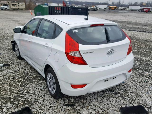 KMHCT5AE8GU268224 - 2016 HYUNDAI ACCENT SE WHITE photo 3