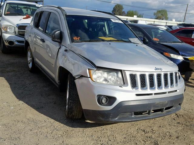 1J4NF1FB4BD140237 - 2011 JEEP COMPASS SP 银色 照片 1