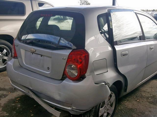 KL1TD6DE7BB126042 - 2011 CHEVROLET AVEO LS SILVER photo 9