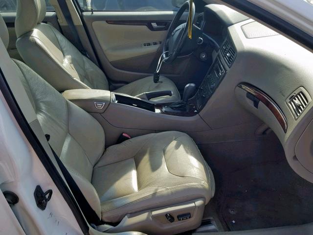 YV1RS592582690986 - 2008 VOLVO S60 2.5T WHITE photo 5