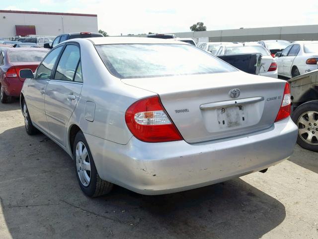 4T1BE32K43U685770 - 2003 TOYOTA CAMRY LE SILVER photo 3