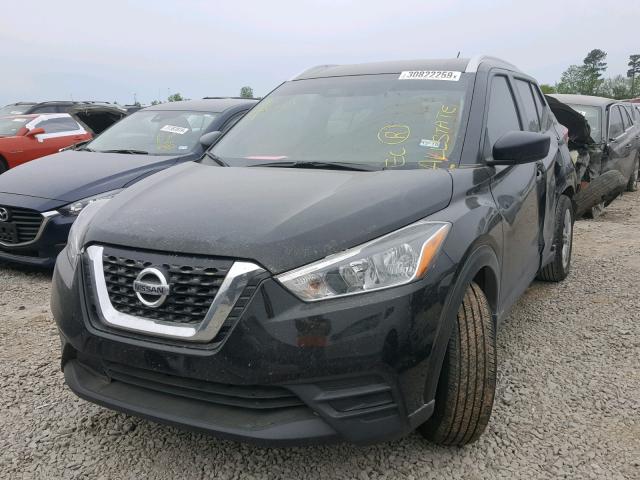 3N1CP5CUXJL500162 - 2018 NISSAN KICKS S BLACK photo 2