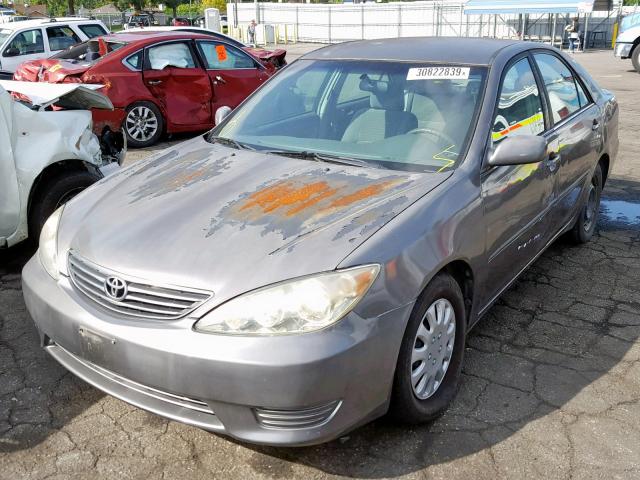 4T1BE32K06U704285 - 2006 TOYOTA CAMRY LE GRAY photo 2