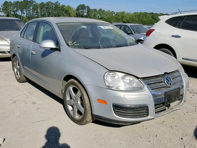 3VWRL7AJ3AM148962 - 2010 VOLKSWAGEN JETTA TDI SILVER photo 1