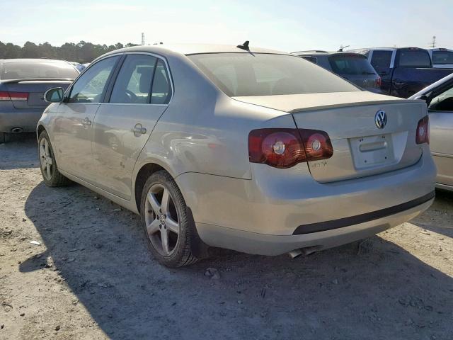 3VWRL7AJ3AM148962 - 2010 VOLKSWAGEN JETTA TDI SILVER photo 3