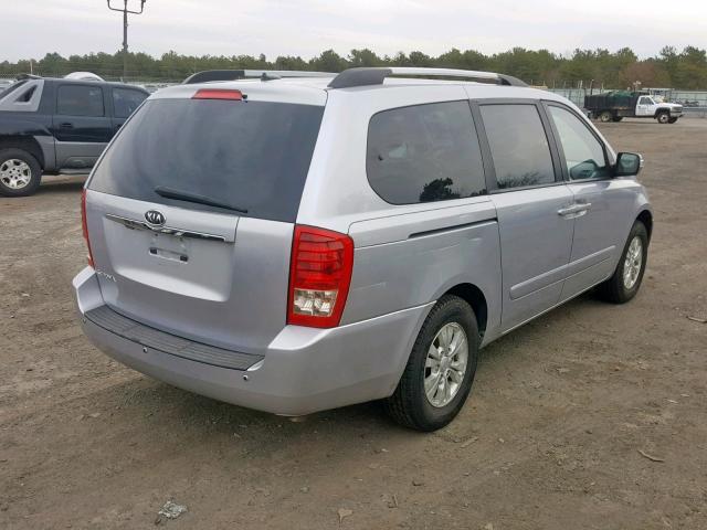 KNDMG4C78B6382890 - 2011 KIA SEDONA LX SILVER photo 4