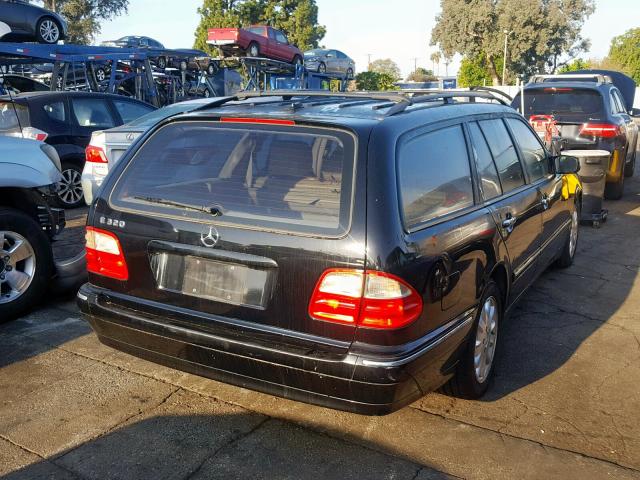 WDBJH65J1YB061468 - 2000 MERCEDES-BENZ E 320 BLACK photo 4