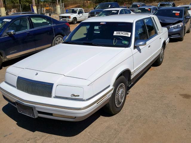 1C3XV66R3PD137157 - 1993 CHRYSLER NEW YORKER WHITE photo 2