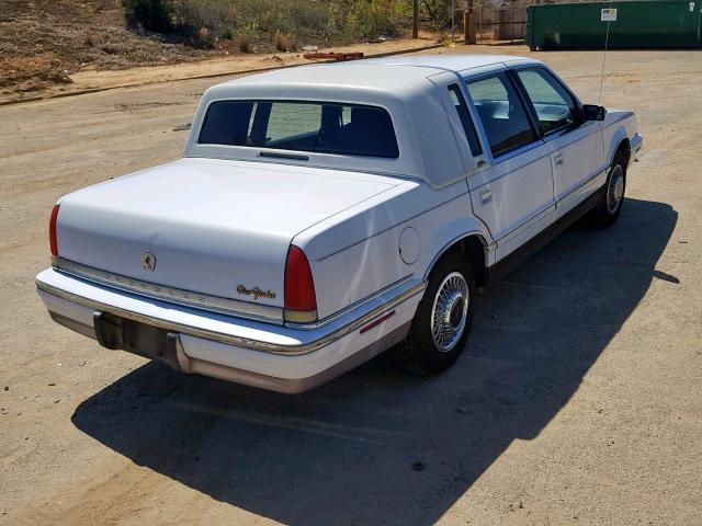 1C3XV66R3PD137157 - 1993 CHRYSLER NEW YORKER WHITE photo 4