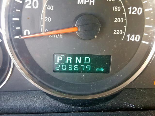 1J8HH48N56C106978 - 2006 JEEP COMMANDER SILVER photo 8