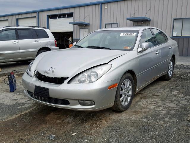 JTHBF30G520062498 - 2002 LEXUS ES 300 SILVER photo 2