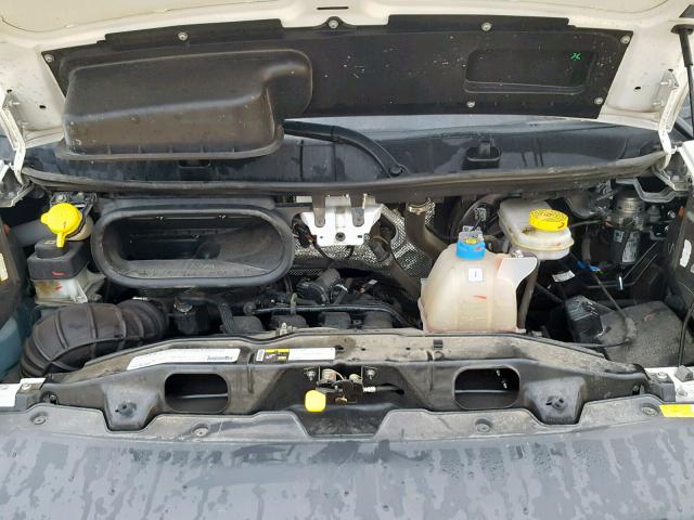 3C6TRVBG9JE139778 - 2018 RAM PROMASTER 白色 照片 7