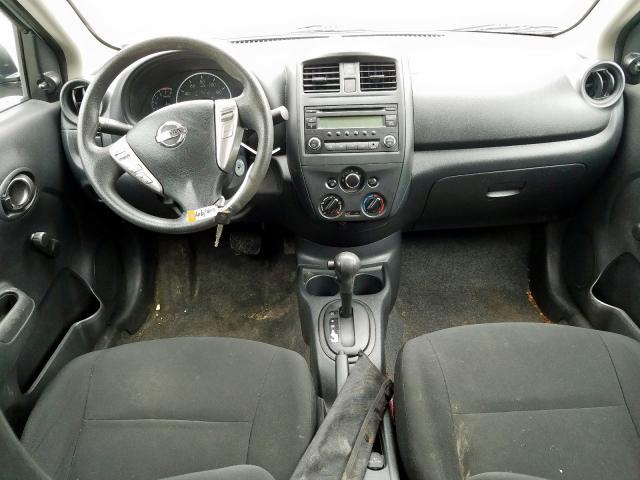 3N1CN7APXFL825643 - 2015 NISSAN VERSA S  photo 9