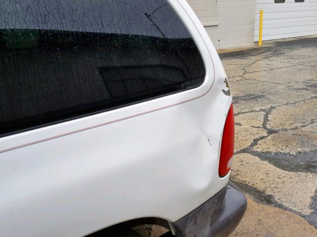 2B4FP25B1YR888607 - 2000 DODGE CARAVAN WHITE photo 9