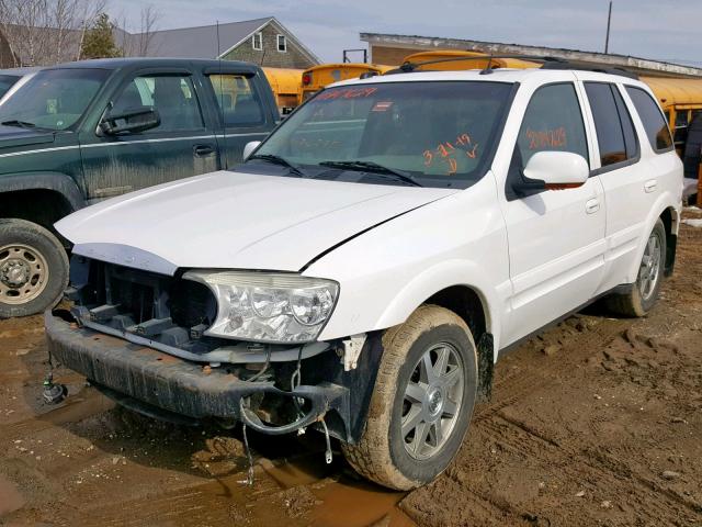 5GADT13S542436897 - 2004 BUICK RAINIER CX WHITE photo 2