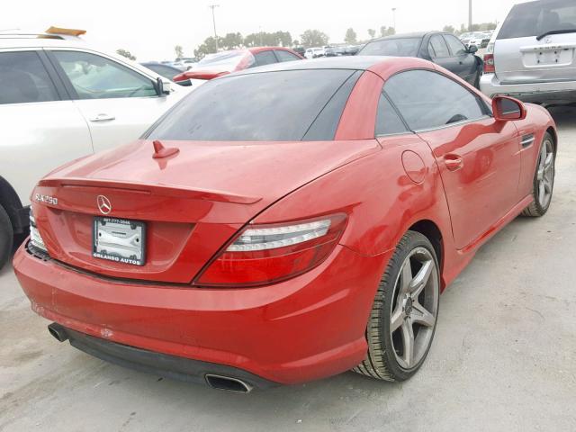 WDDPK4HA0DF064318 - 2013 MERCEDES-BENZ SLK 250 RED photo 4