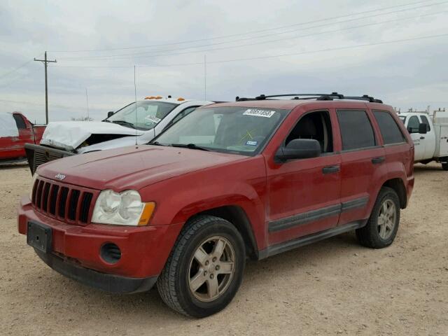 1J4GS48K05C584812 - 2005 JEEP GRAND CHER RED photo 2