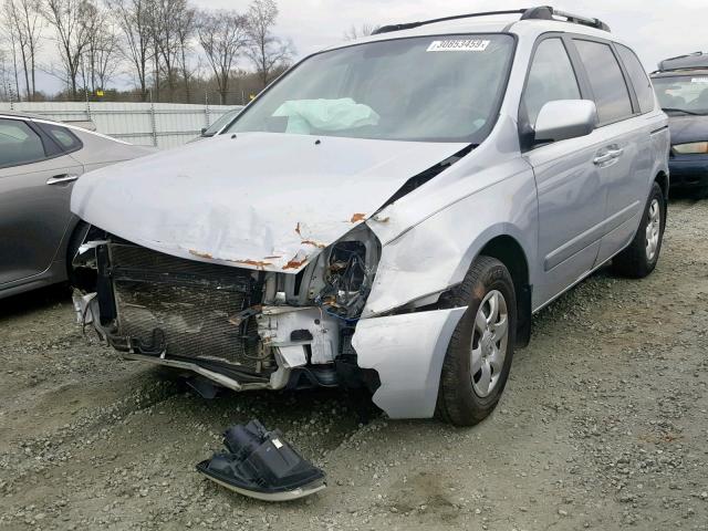 KNDMB133186247432 - 2008 KIA SEDONA SILVER photo 2