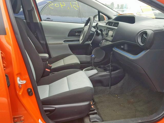 JTDKDTB38D1052112 - 2013 TOYOTA PRIUS C ORANGE photo 5