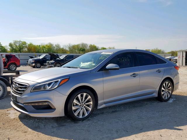 5NPE34AF0FH052991 - 2015 HYUNDAI SONATA SPO SILVER photo 2