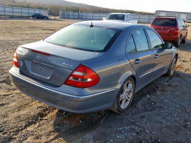 WDBUF83J05X166101 - 2005 MERCEDES-BENZ E 500 4MAT BLUE photo 4