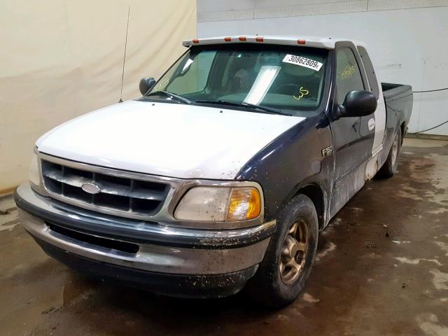 2FTZX1764WCB18699 - 1998 FORD F150 BLUE photo 2