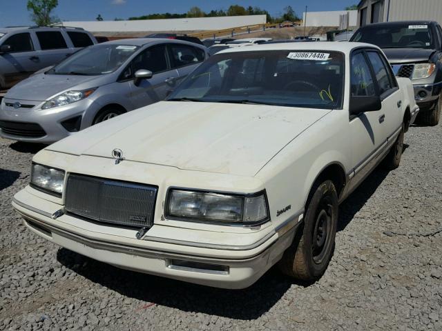 1G4NC54N1LM049961 - 1990 BUICK SKYLARK CU WHITE photo 2