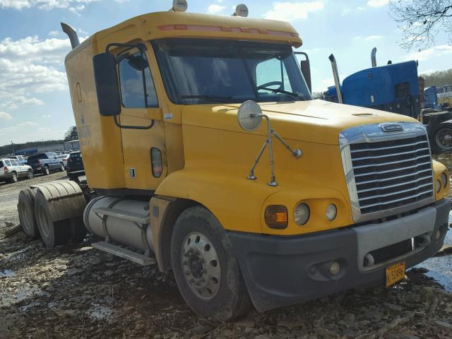1FUJBBCK17LY63933 - 2007 FREIGHTLINER CONVENTION YELLOW photo 1