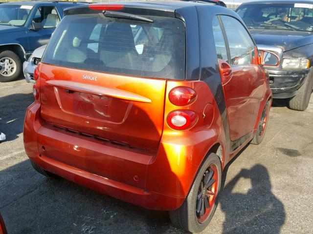 WMEEJ31X08K143127 - 2008 SMART FORTWO RED photo 4