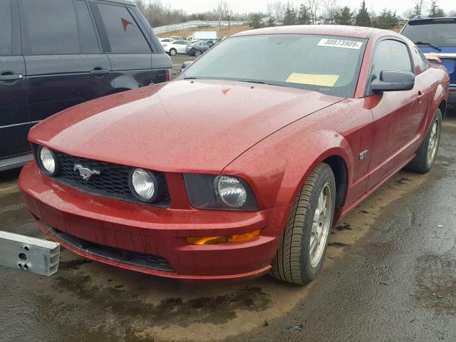 1ZVHT82H075345762 - 2007 FORD MUSTANG GT RED photo 2