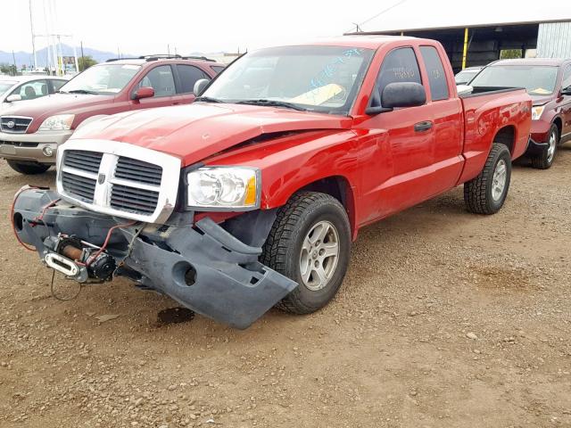 1D7HW42N25S309844 - 2005 DODGE DAKOTA SLT RED photo 2