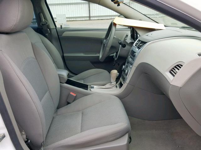 1G1ZC5E00CF387454 - 2012 CHEVROLET MALIBU 1LT WHITE photo 5