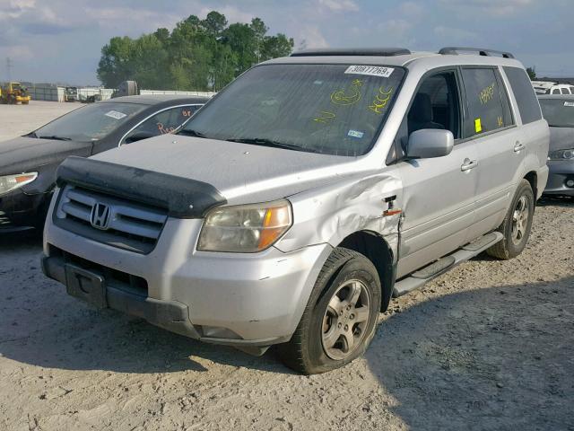 5FNYF28318B000758 - 2008 HONDA PILOT SE SILVER photo 2