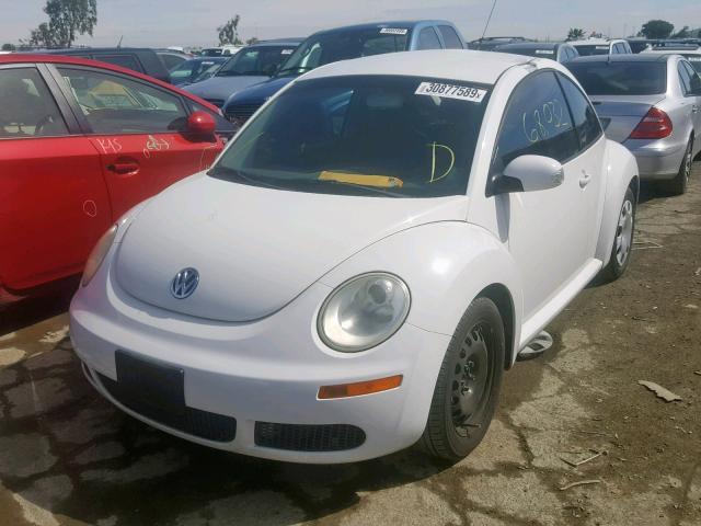 3VWPW3AG9AM000374 - 2010 VOLKSWAGEN NEW BEETLE თეთრი ფოტო 2