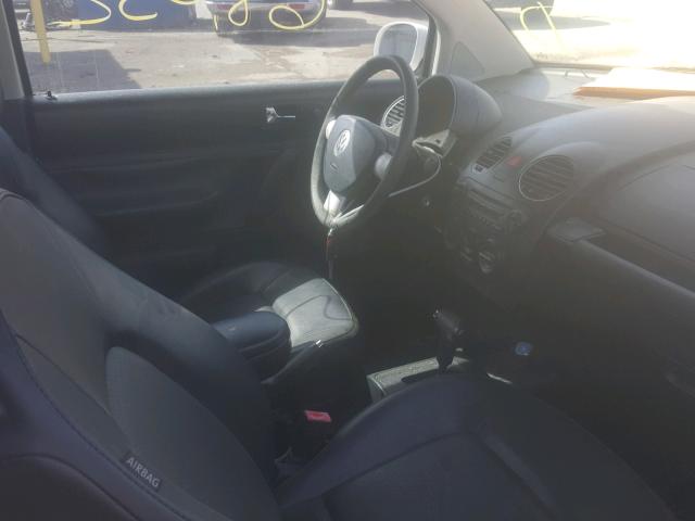 3VWPW3AG9AM000374 - 2010 VOLKSWAGEN NEW BEETLE თეთრი ფოტო 5