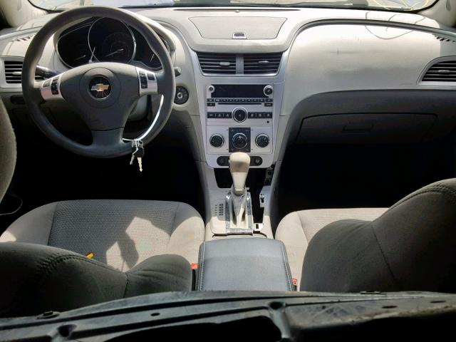1G1ZB5E11BF377073 - 2011 CHEVROLET MALIBU LS ვერცხლისფერი ფოტო 9