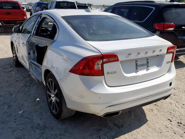 LYV402HK1JB165921 - 2018 VOLVO S60 PREMIE WHITE photo 3