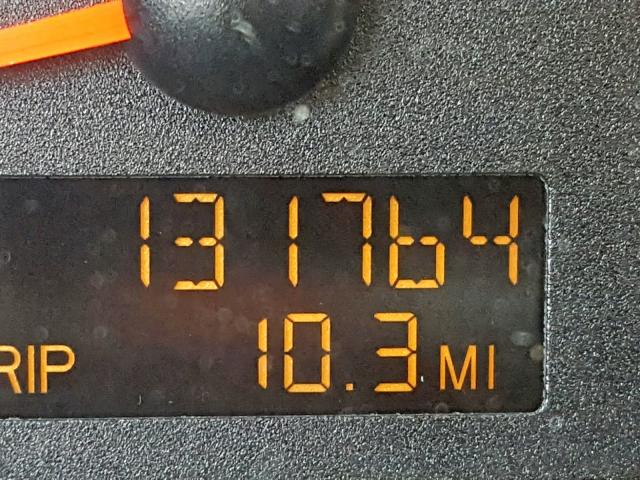 1G8AF52F54Z130899 - 2004 SATURN ION LEVEL WHITE photo 8