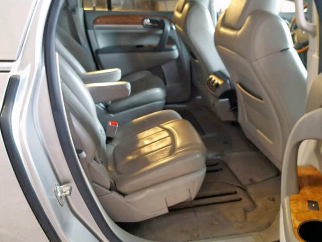 5GAER23778J189639 - 2008 BUICK ENCLAVE CX SILVER photo 6