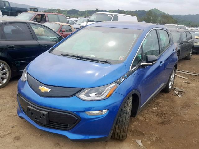 1G1FW6S07J4137965 - 2018 CHEVROLET BOLT EV LT BLUE photo 2