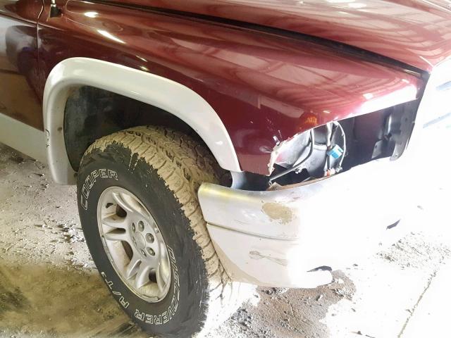 1B7GG42N42S659121 - 2002 DODGE DAKOTA MAROON photo 9