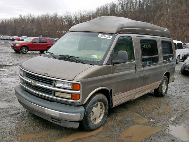 1GBFG15R6Y1213242 - 2000 CHEVROLET EXPRESS G1 BROWN photo 2