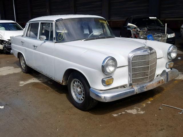 269787200D - 1966 MERCEDES-BENZ 200D WHITE photo 1