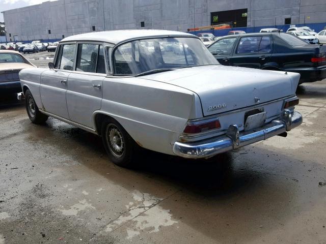 269787200D - 1966 MERCEDES-BENZ 200D WHITE photo 3