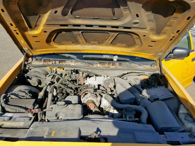 2FAFP70V18X173846 - 2008 FORD CROWN VICT YELLOW photo 7