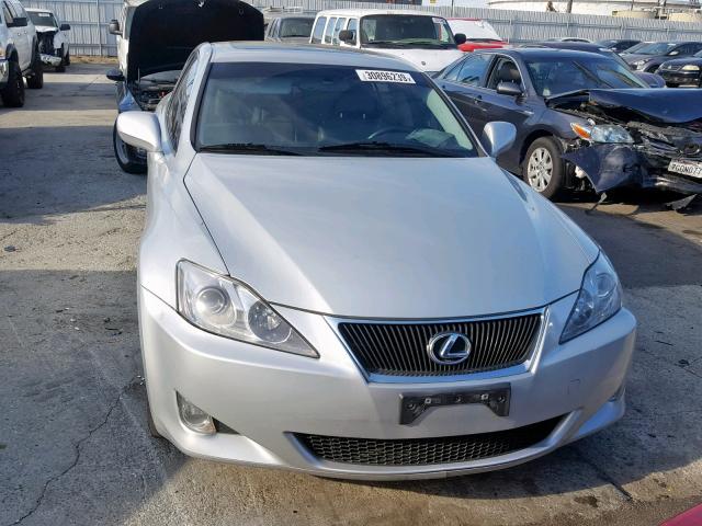 JTHBK262862009726 - 2006 LEXUS IS 250 SILVER photo 9